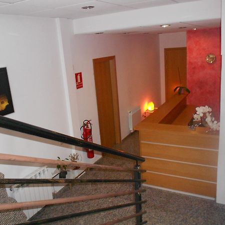 Hostal Ca La Irene Sant Vicens De Castellet Exterior photo