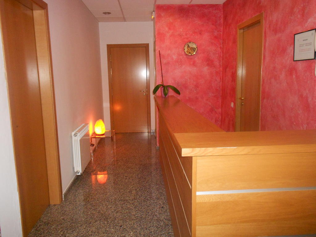 Hostal Ca La Irene Sant Vicens De Castellet Exterior photo